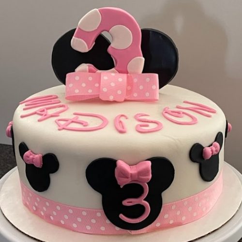 minnie mouse cake